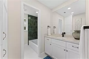 1918 Stebbins Dr, Houston, TX 77043 - Photo 18