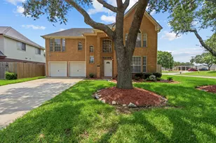 4406 Fountain Creek Ct, Pasadena, TX 77505 - Photo 2