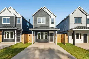 227 S Broadway St, La Porte, TX 77571 - Photo 4