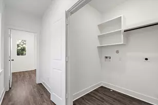 227 S Broadway St, La Porte, TX 77571 - Photo 14