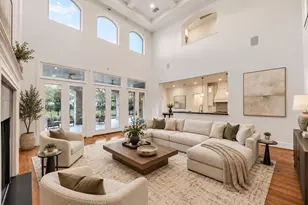 27 Johnathan Landing Court, The Woodlands, TX 77389 - Photo 4