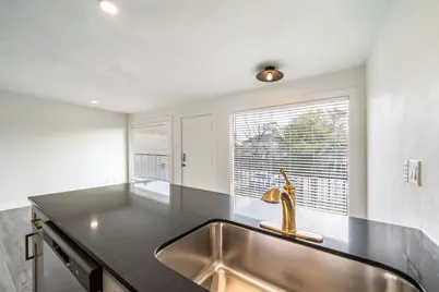 1309 Blair Street #2, Houston, TX 77008 - Photo 12
