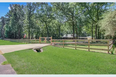 5423 Country Court, Magnolia, TX 77354 - Photo 2