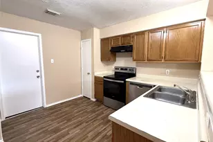 9023 Kalewood Dr, Houston, TX 77099 - Photo 6