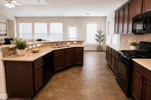 9518 Franklin Dr, Mont Belvieu, TX 77523 - Photo 8