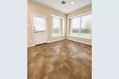 9518 Franklin Drive, Mont Belvieu, TX 77523 - Photo 12