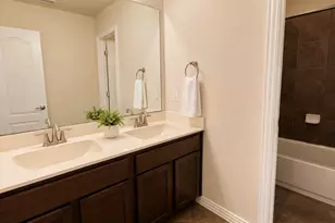 9518 Franklin Dr, Mont Belvieu, TX 77523 - Photo 28