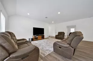 3125 Catalonion Ct, Conroe, TX 77301 - Photo 4