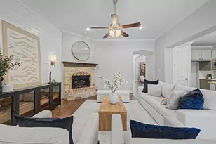 28298 Calaveras Lake Dr, Spring, TX 77386 - Photo 14