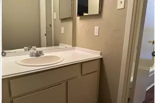 2200 Cypress Landing Dr, Houston, TX 77090 - Photo 12