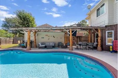 1908 Summer Reef Drive, League City, TX 77573 - Photo 4