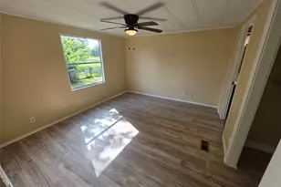 8 Park Ln, Huntsville, TX 77320 - Photo 10