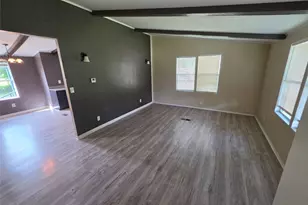 8 Park Ln, Huntsville, TX 77320 - Photo 2