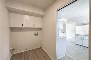 16422 Brambling Dr, Houston, TX 77059 - Photo 14