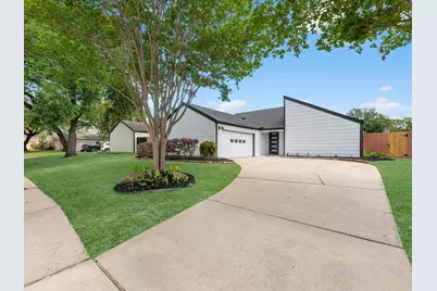 2231 Round Lake Drive, Houston, TX 77077 - Photo 2