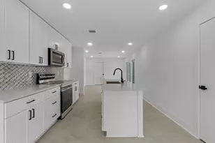 2231 Round Lake Dr, Houston, TX 77077 - Photo 10