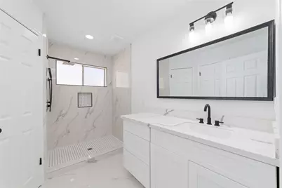 13330 Agarita Lane, Houston, TX 77083 - Photo 18