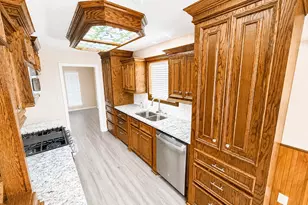 24207 Shellbrook Dr, Houston, TX 77336 - Photo 20