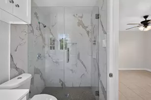 6525 Renwick Dr, Houston, TX 77081 - Photo 22
