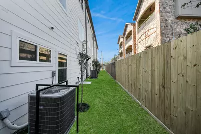 4804 Elysian Street #B, Houston, TX 77009 - Photo 42