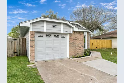 9254 Autumnsong Drive, Houston, TX 77064 - Photo 2