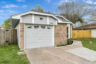 9254 Autumnsong Dr, Houston, TX 77064 - Photo 2