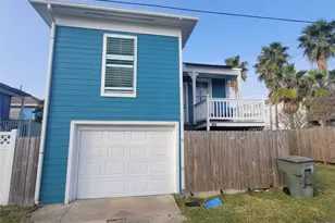 1623 Ave N 1/2, Galveston, TX 77550 - Photo 12