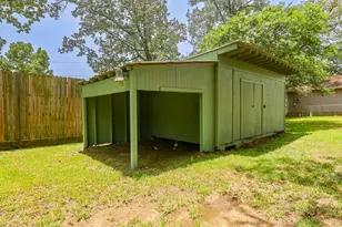 235 Mesa Verde, Livingston, TX 77351 - Photo 22