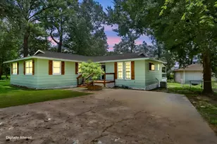 235 Mesa Verde, Livingston, TX 77351 - Photo 2