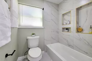 11503 Burgoyne Dr, Houston, TX 77077 - Photo 36