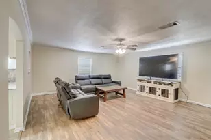 13414 Anna Ct, Santa Fe, TX 77517 - Photo 16