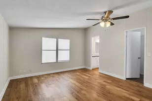 16097 Lone Star Ranch Dr, Conroe, TX 77302 - Photo 14