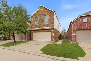 17142 Amarose Dr, Houston, TX 77090 - Photo 2