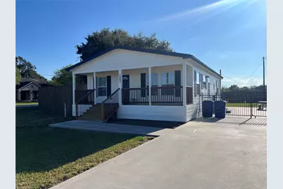 1007 Rose Lane, Eagle Lake, TX 77434 - Photo 2