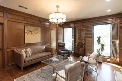 9682 Longmont Drive, Houston, TX 77063 - Photo 22