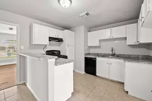 3112 Grant St, Pasadena, TX 77503 - Photo 2