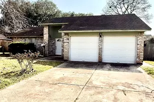 5012 Rockland Dr, Pearland, TX 77584 - Photo 2
