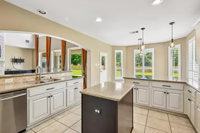 2306 Lakeway Drive, Friendswood, TX 77546 - Photo 14