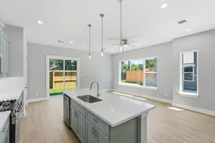 1937 Dewalt St, Houston, TX 77088 - Photo 10