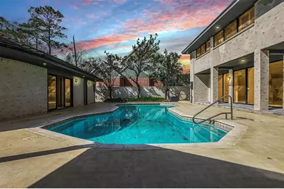 5614 Indian Circle, Houston, TX 77056 - Photo 2