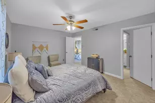 6909 Weiss Dr, Galveston, TX 77551 - Photo 24