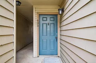 12550 Whittington Dr, Houston, TX 77077 - Photo 6