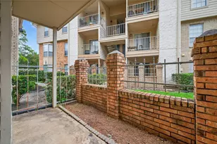 12550 Whittington Dr, Houston, TX 77077 - Photo 2