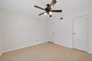 12550 Whittington Dr, Houston, TX 77077 - Photo 18