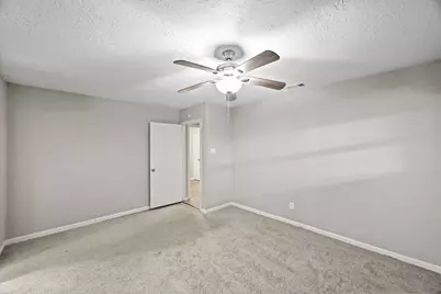 605 West Avenue, Pasadena, TX 77502 - Photo 16