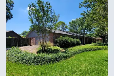 802 Seafoam Road, Houston, TX 77062 - Photo 2