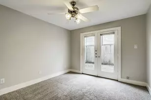 425 W 26th St, Houston, TX 77008 - Photo 22