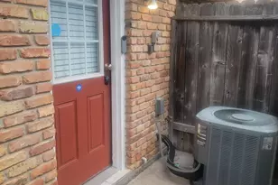 3303 W Greenridge Dr Dr, Houston, TX 77057 - Photo 14