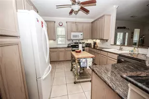 2902 Buffalo Run, San Leon, TX 77539 - Photo 2