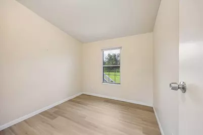 5806 S Highway 35, Alvin, TX 77511 - Photo 20